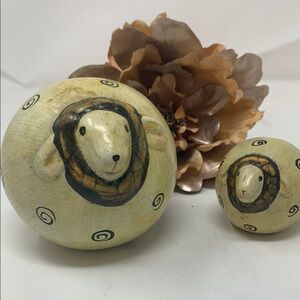 Americana Folk Art Primitive Painted Terra Cotta Sheep Figurine Set 3.25”